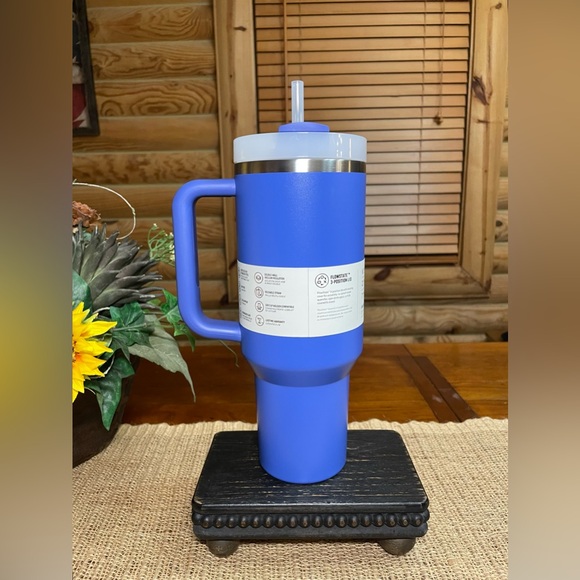 IRIS Stanley 40oz Tumbler - Picture 3 of 7